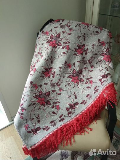 Покрывало на кровать или диван
