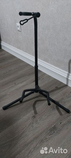 Стойка под гитару
