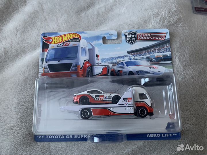 Hot Wheels Premium Team Transport
