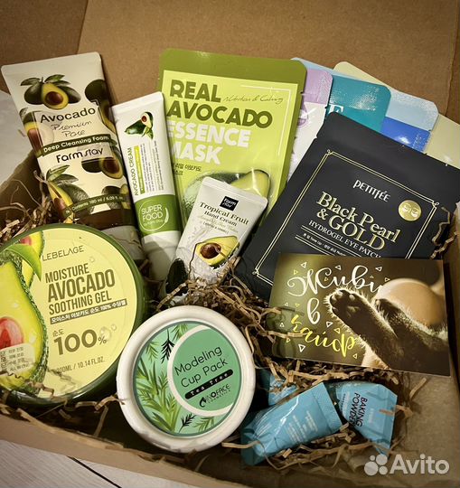 Подарочный набор бокс косметики