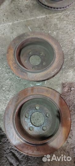 Dodge nitro задние тормозные диски