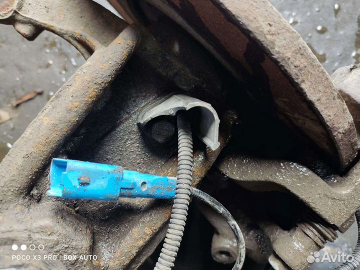 Передний датчик Абс Пежо 301