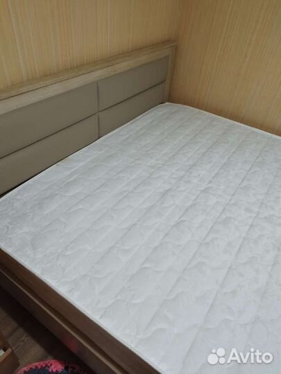 Матрас 160х200 бу