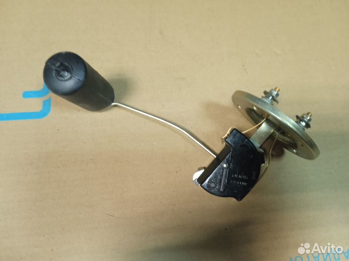 Датчик уровня топлива газ - 3110 70л