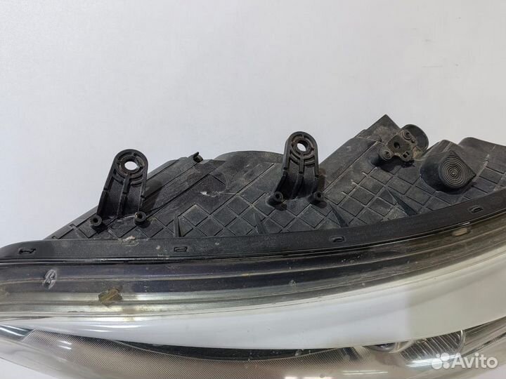 Фара левая на Kia ceed 2013 год