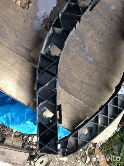 Кронштейн заднего бампера Хендай Солярис