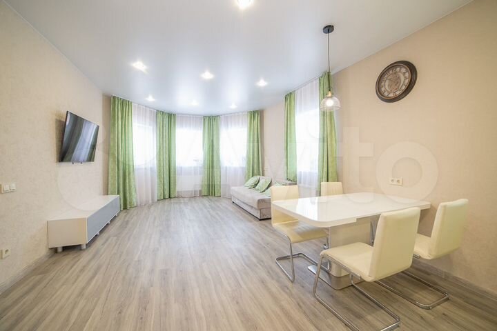 Дом 193,6 м² на участке 15 сот.