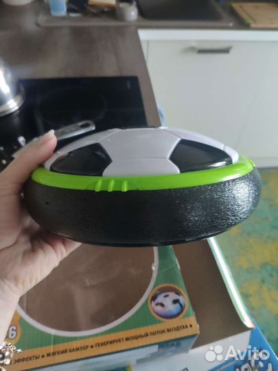 Детские игрушки: аэрофутбол и конструктор Эврики