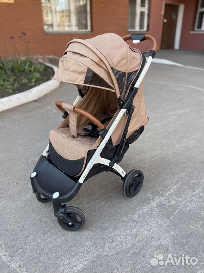 Прогулочная коляска yoya