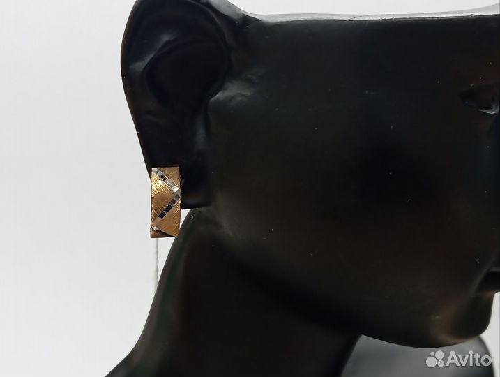 Золотые серьги