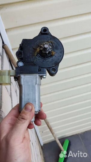 Моторчик стеклоподъемника Kia cerato 1 церато 1