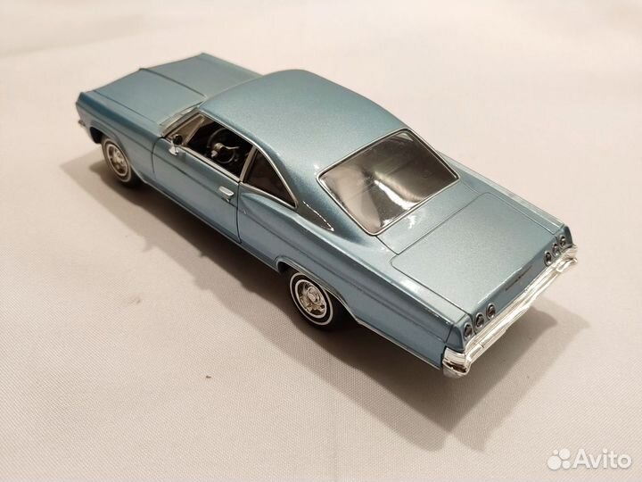 Модель Chevrolet impala 1965 1:24 welly