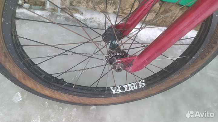 Трюковой велосипед bmx