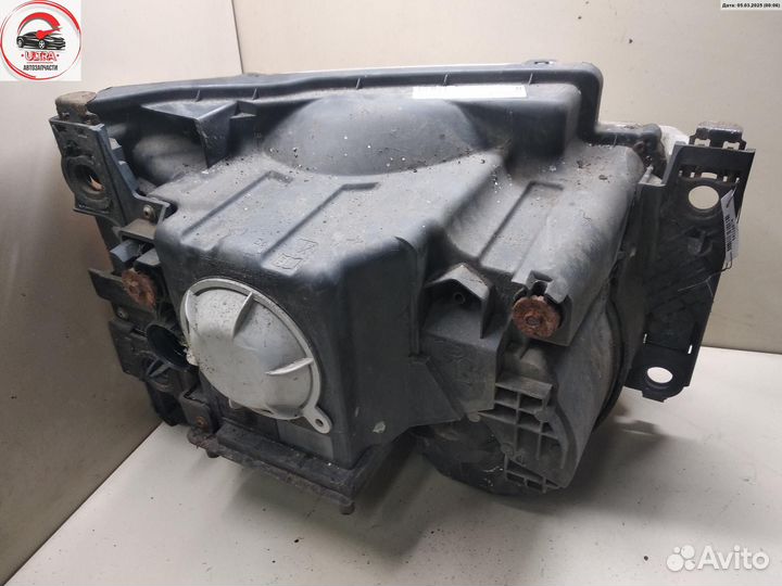Фара левая б/у Land Rover Discovery XBC500032