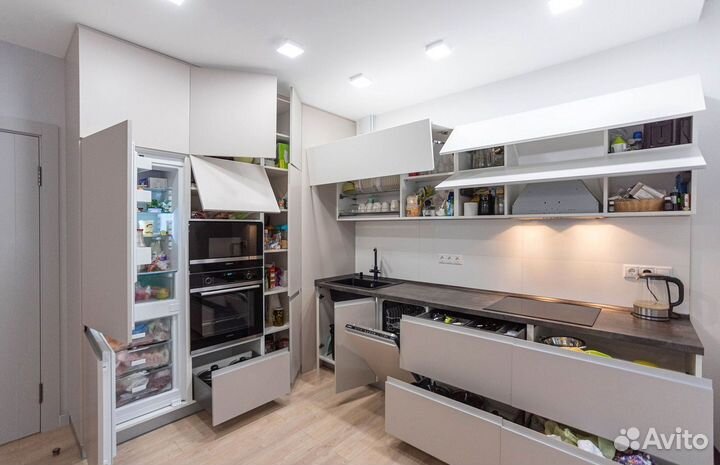 Кухня в потолок на заказ