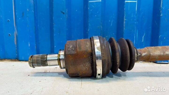 Привод передний правый Hyundai I30 1 1.4 G4FA 2009