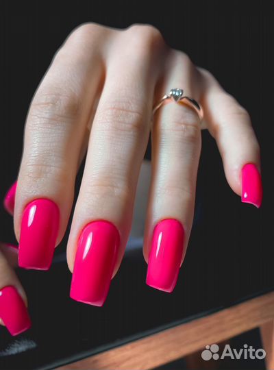 Маникюр педикюр