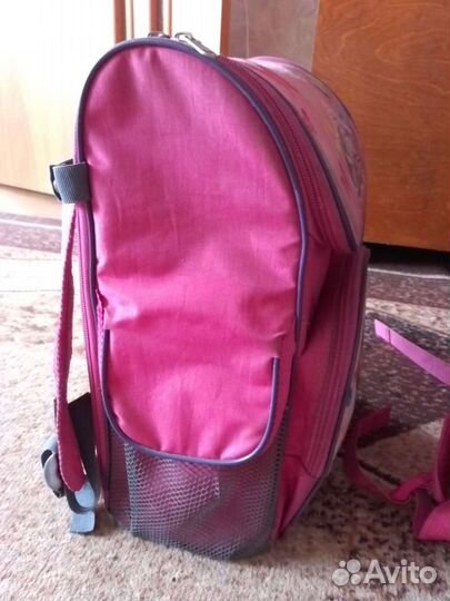 Рюкзаки школьные