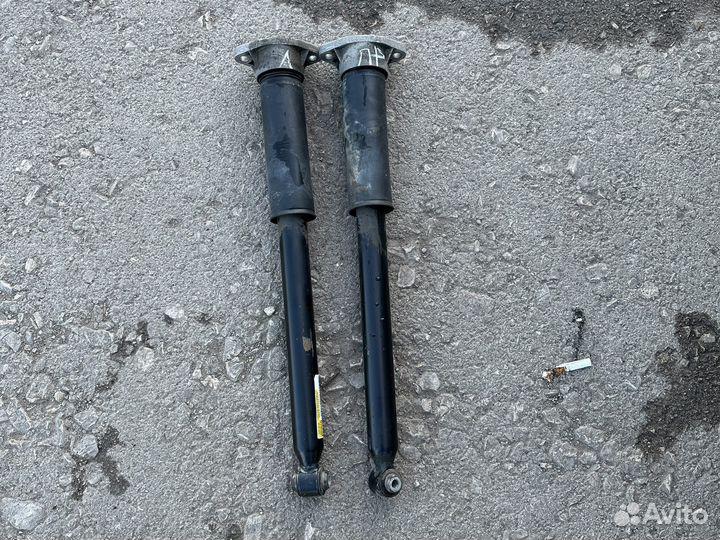 Стойки на mercedes c180 (2016)