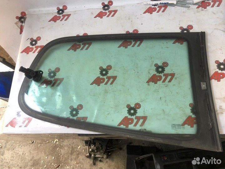 Стекло двери левое Peugeot 307 3A/C DW10TD 2005