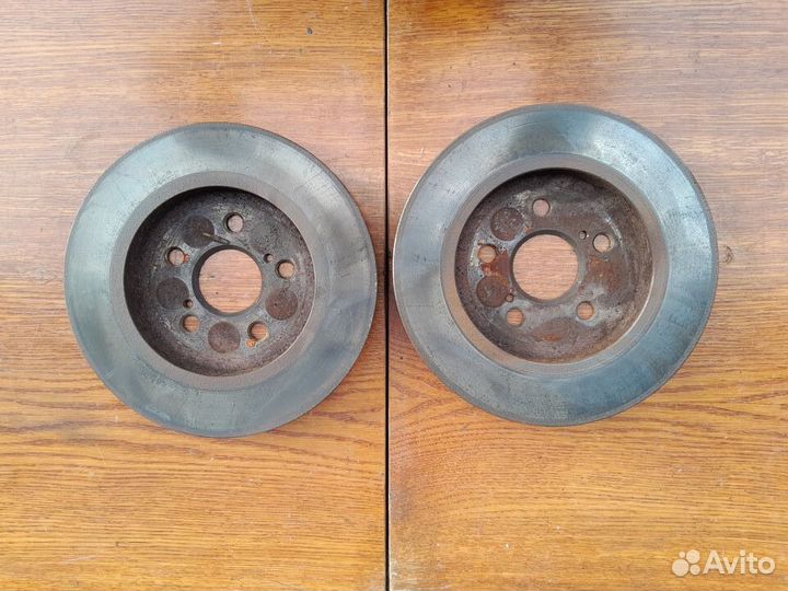 Диски тормозные задние Toyota Prius 30