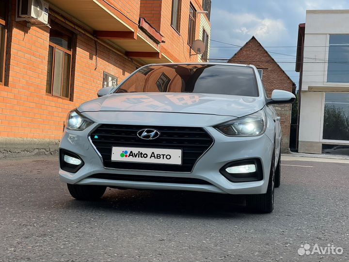 Hyundai Solaris 1.6 AT, 2019, 140 000 км