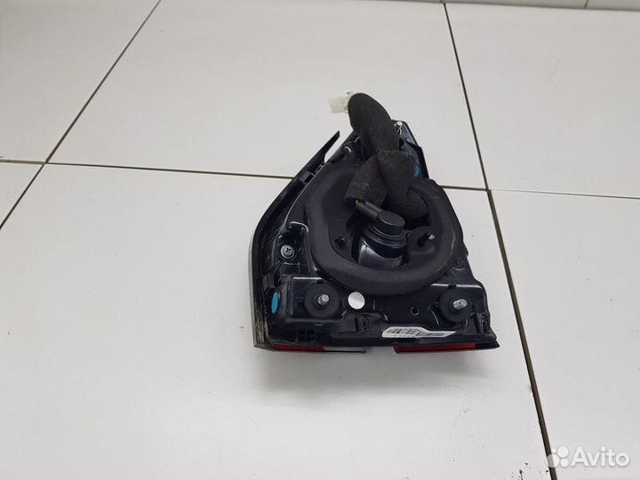 Фонарь задний внутренний левый (Geely Coolray)