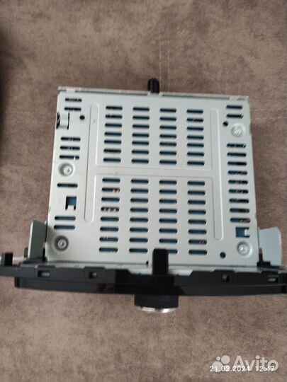 Оригинальное штатное гу на Renault Sandero II