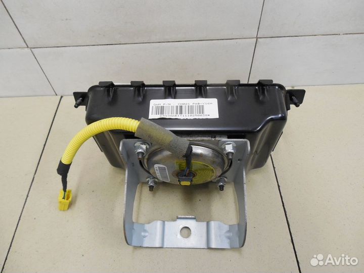 Подушка безопасности пассажирская (в торпедо) M2