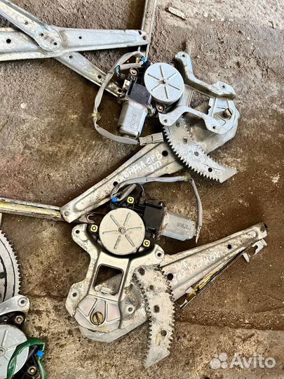 Стеклоподъемник передний задний Honda crv rd1