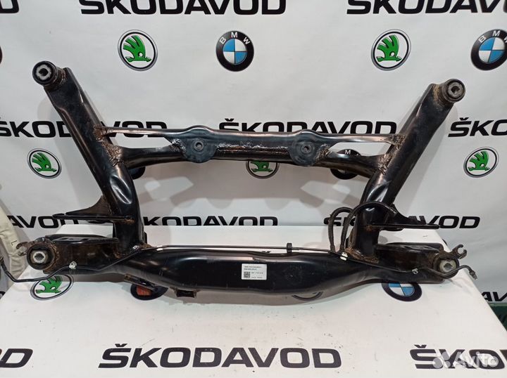 Подрамник задний Volkswagen Tiguan 1G