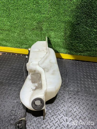 Бачок омывателя Nissan Qashqai 1.5 2008