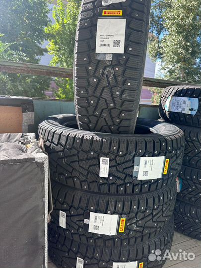 Pirelli Ice Zero 225/60 R18