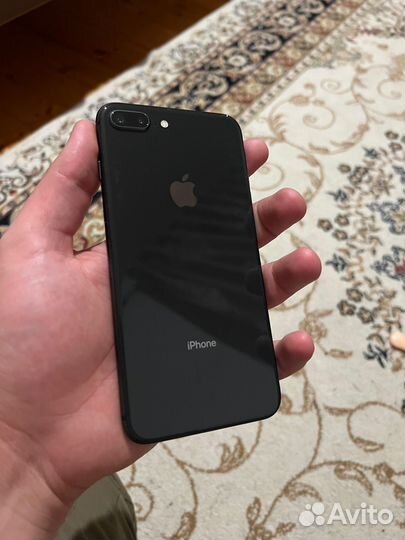 iPhone 8 Plus, 64 ГБ