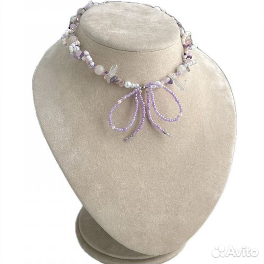 Ожерелье ручной работы с бантиком