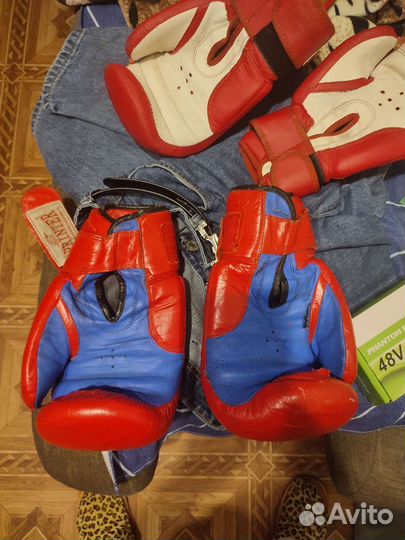 Перчатки боксёрские