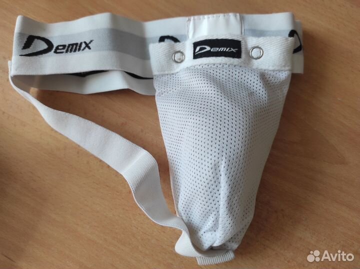 Перчатки и защита боксерские