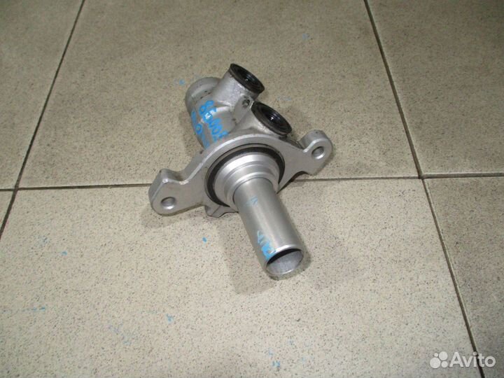 Цилиндр тормозной главный Nissan Murano (Z51)