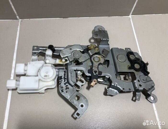 Замок двери левой сдвижной с активатором Mazda 5 2