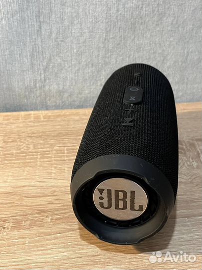 Колонка jbl charge 3