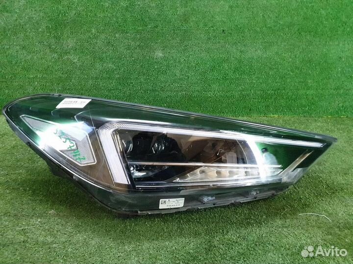 Фара правая Hyundai Tucson