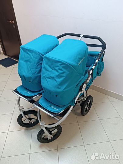 Коляска для двойни bumbleride