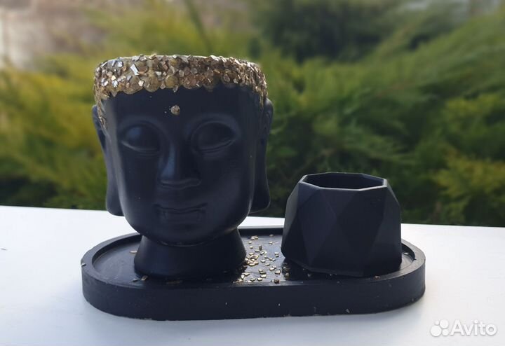 Кашпо будда со мхом