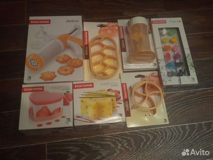 Tescoma Формочки сердце,цветы, контейнеры, сито