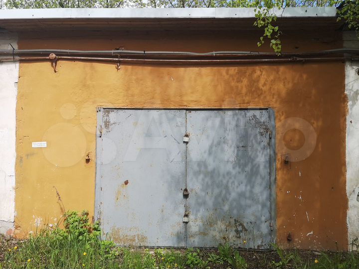 Гараж, > 30 м²