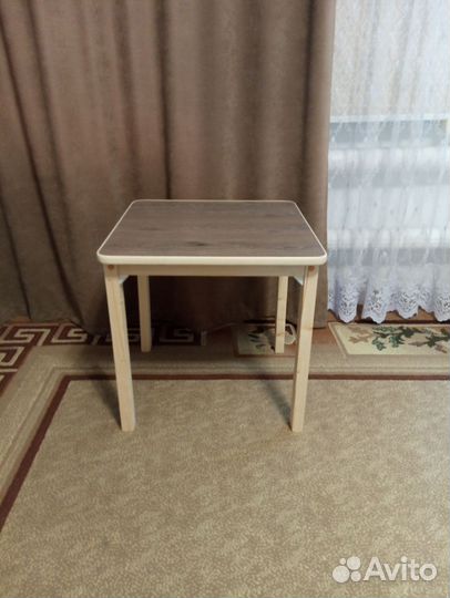 Детский столик