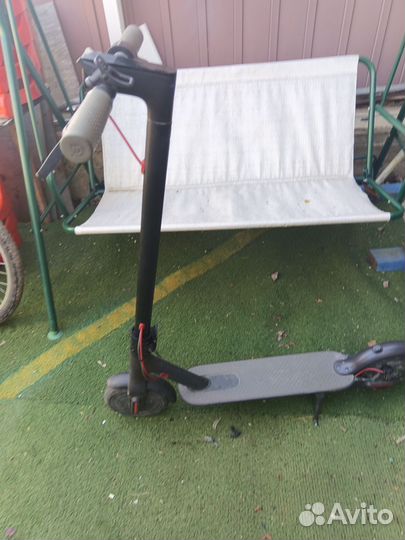 Самокат взрослый электрический бу