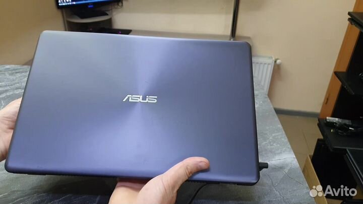 Ноутбук Asus / Nvidia 940mx / Intel core i3