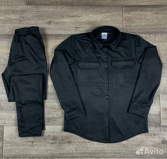 Костюм классический летний офисный