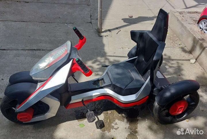 Детский веломобиль